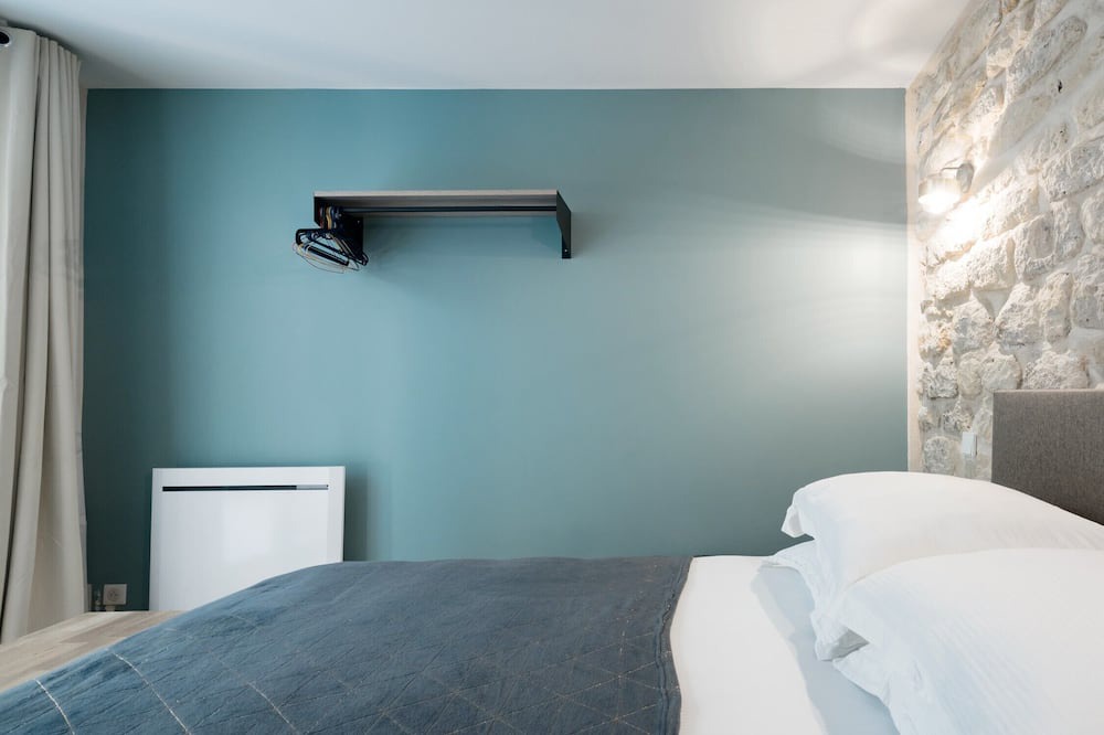 Photo of Bedroom in Arts-et-Metiers