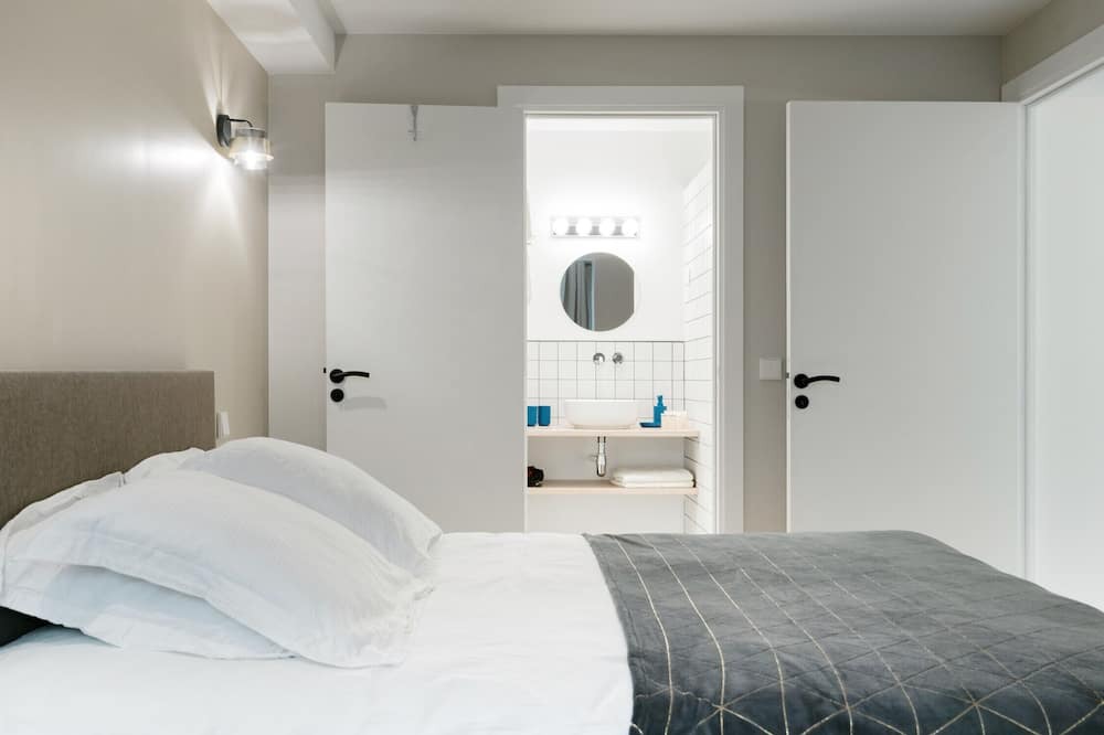 Photo of Bedroom in Arts-et-Metiers