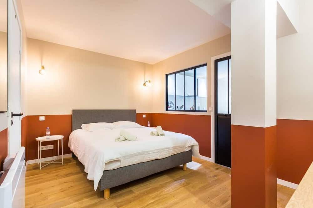 Photo of Bedroom in Arts-et-Metiers