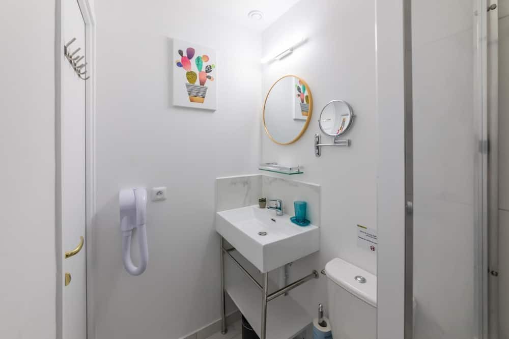 Photo of Bathroom in 15th Arrondissement