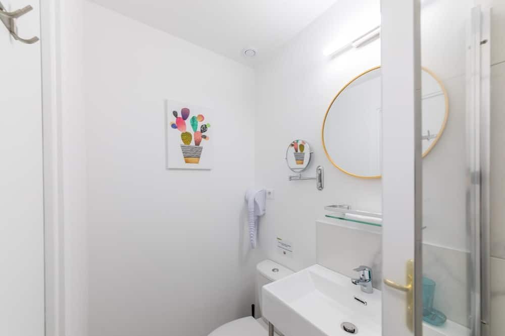 Photo of Bathroom in 15th Arrondissement