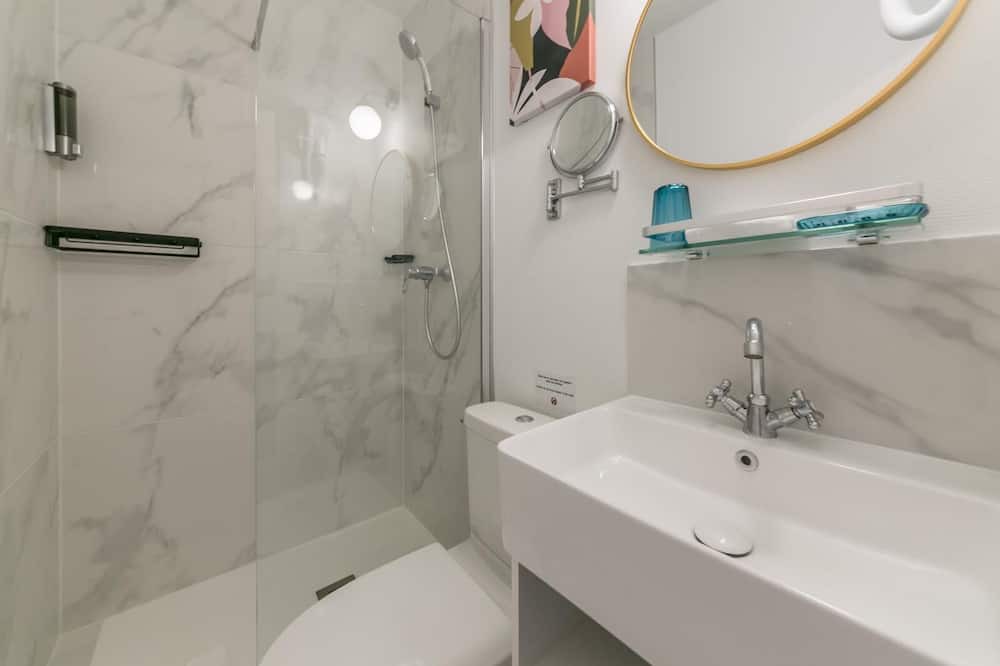 Photo of Bathroom in Passy