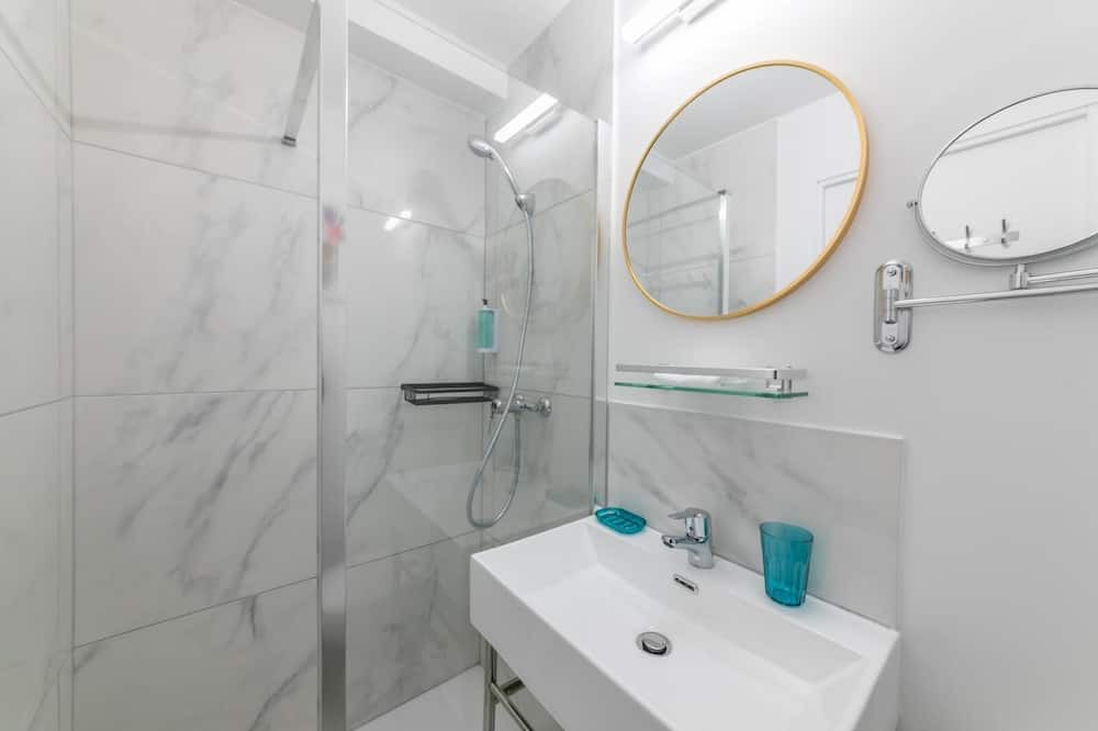 Photo of Bathroom in 15th Arrondissement