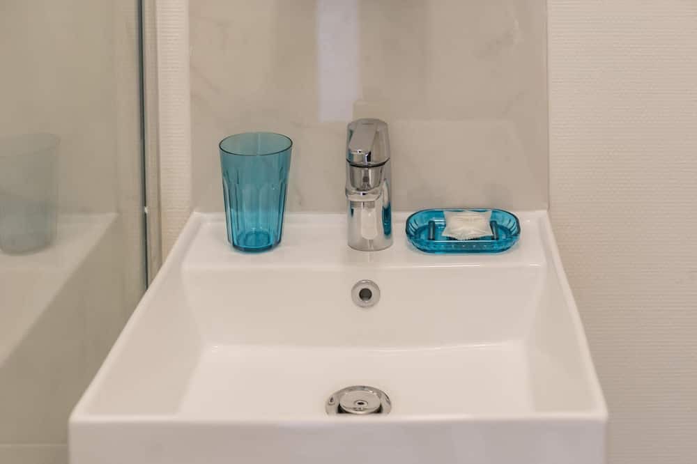 Photo of Bathroom in 9th Arrondissement