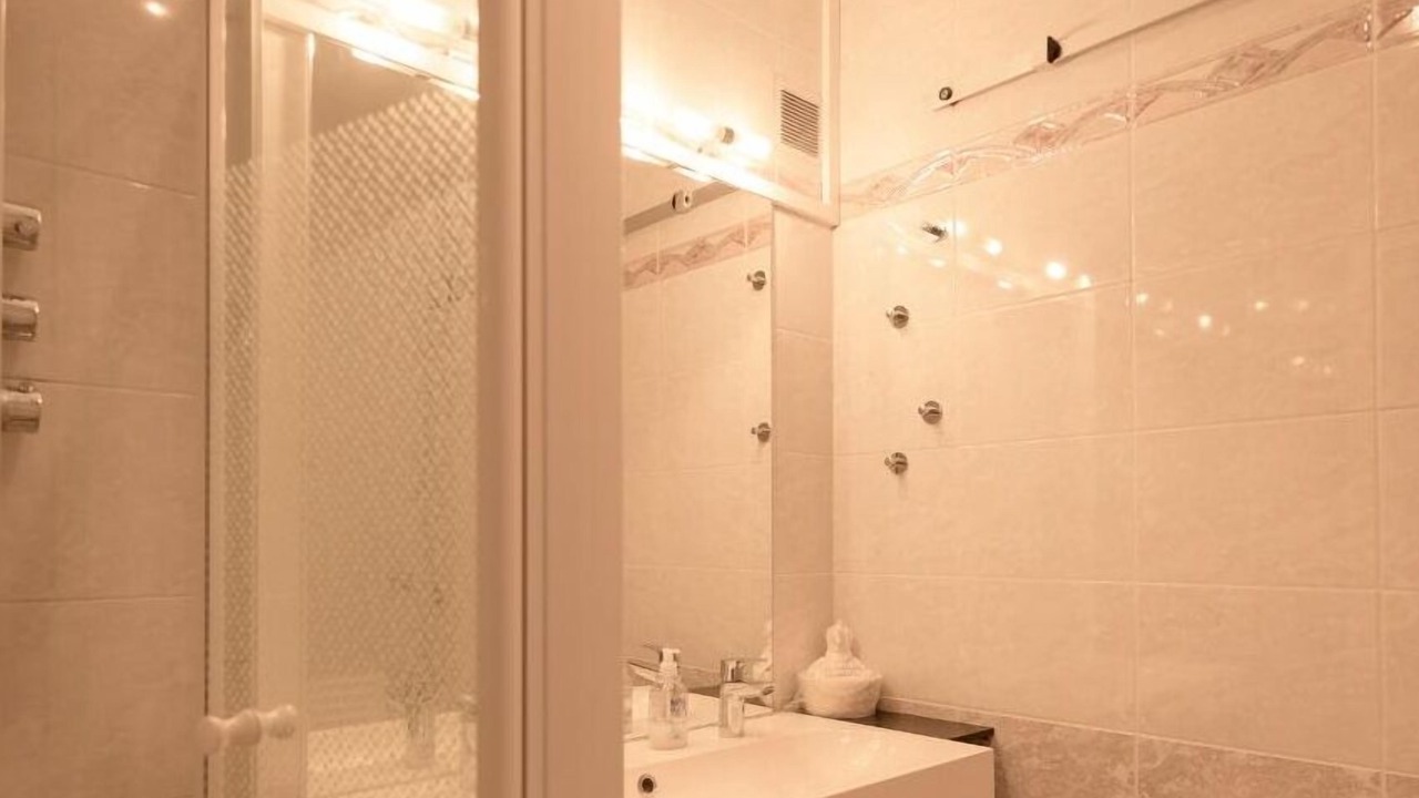Photo of Bathroom in Conches-sur-Gondoire