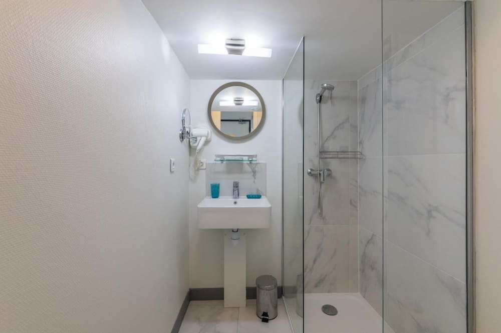 Photo of Bathroom in 9th Arrondissement