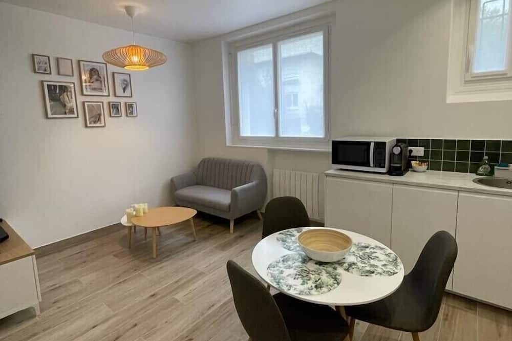 Photo of Livingroom in Le Plessis-Robinson