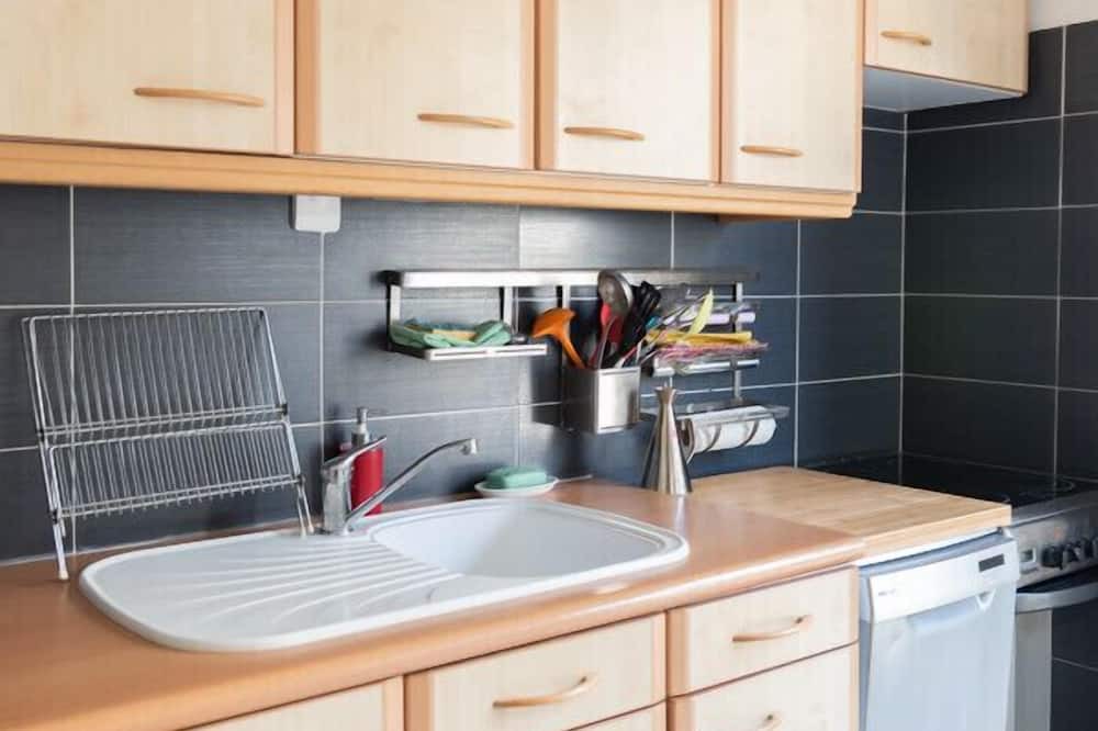 Photo of Kitchen in Combat