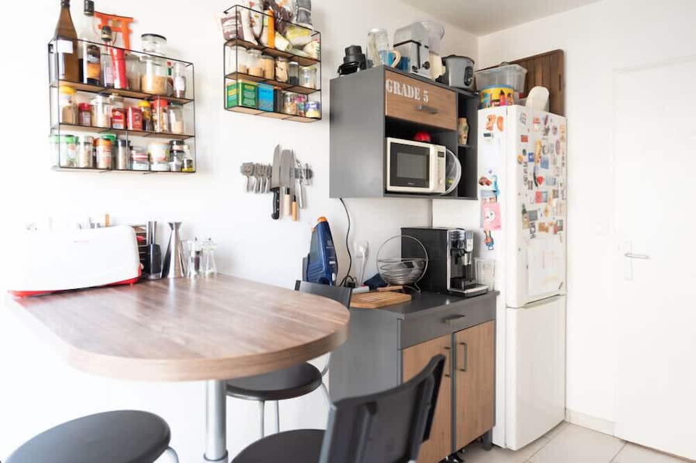 Photo of Kitchen in Combat