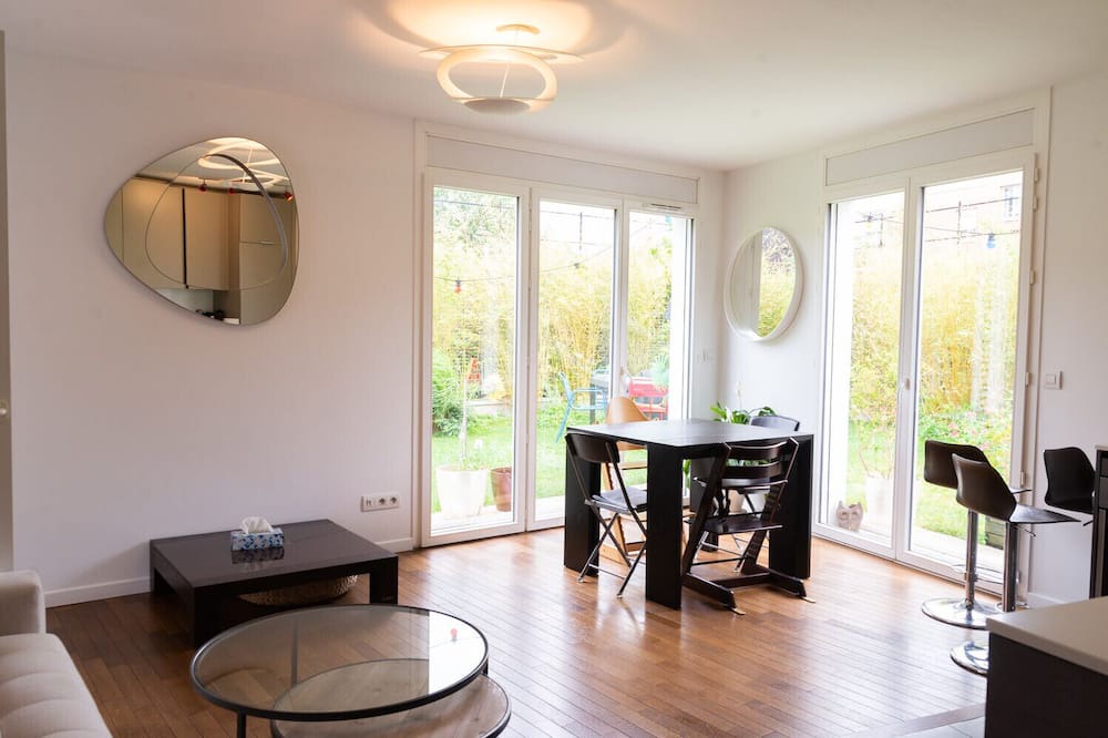 Photo of Livingroom in Issy-les-Moulineaux