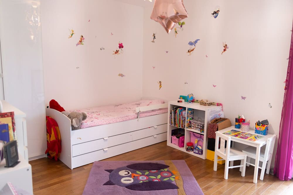 Photo of Bedroom in Issy-les-Moulineaux
