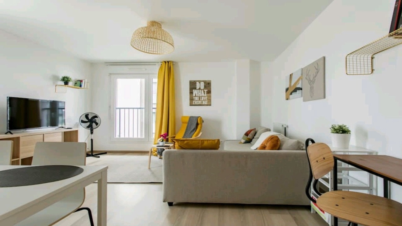 Photo of Livingroom in Bois-Colombes