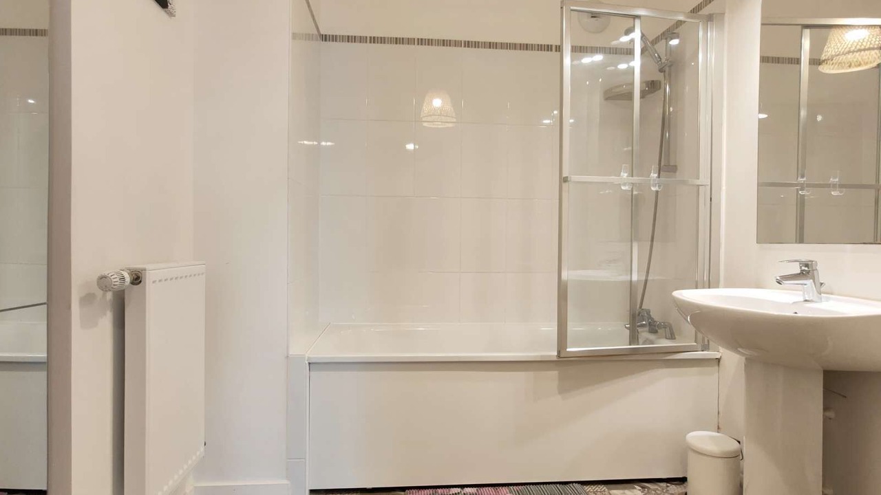 Photo of Bathroom in Epinay-sur-Seine