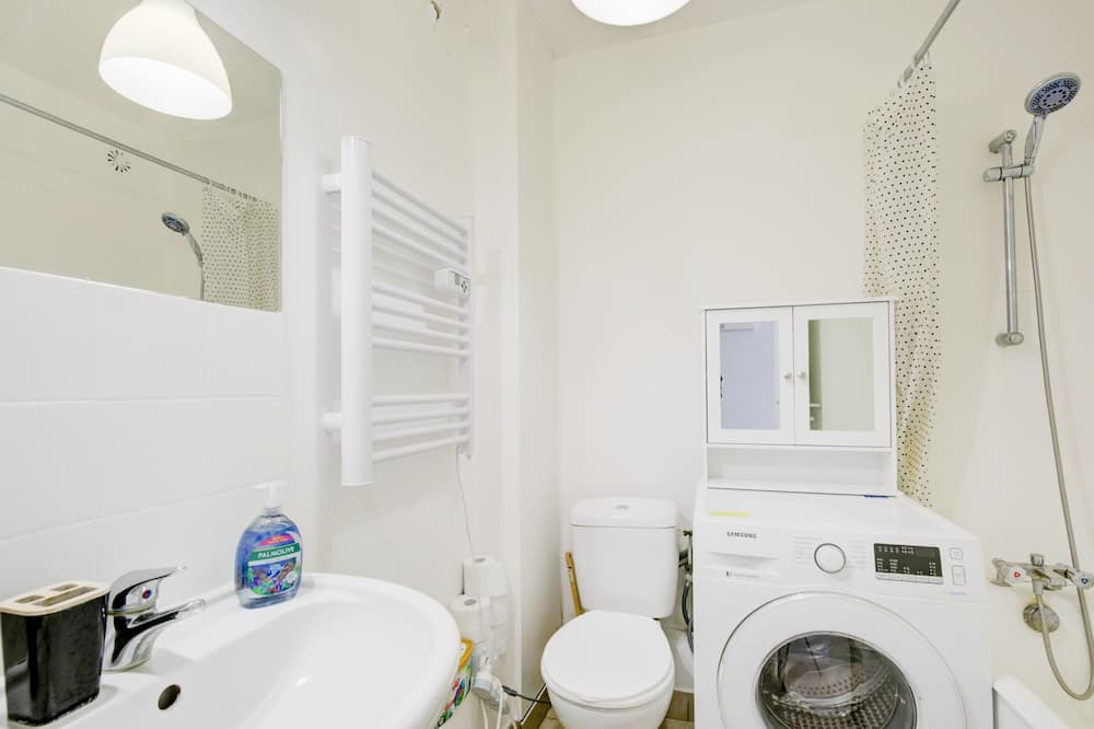 Photo of Bathroom in Front de Lac