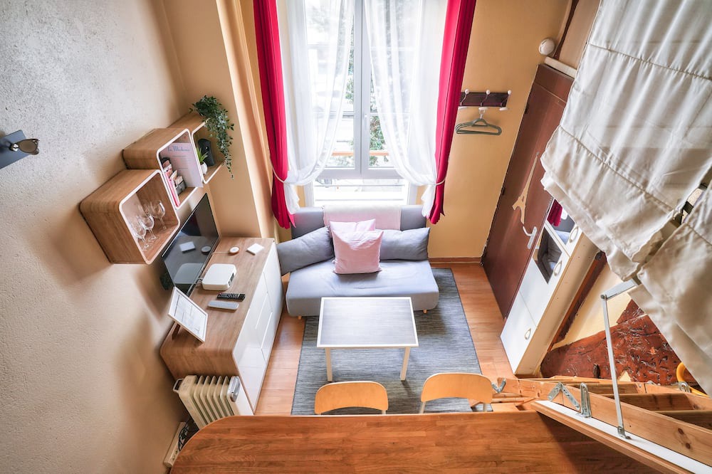 Photo of Livingroom in Arts-et-Metiers