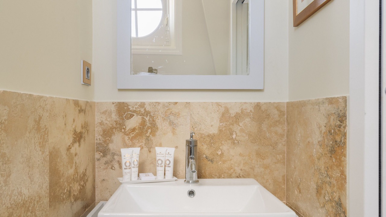 Photo of Bedroom in Asnieres-sur-Seine