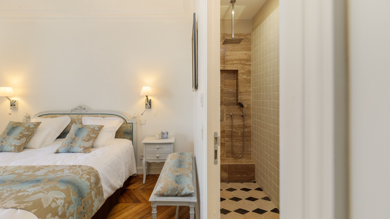 Photo of Bedroom in Asnieres-sur-Seine