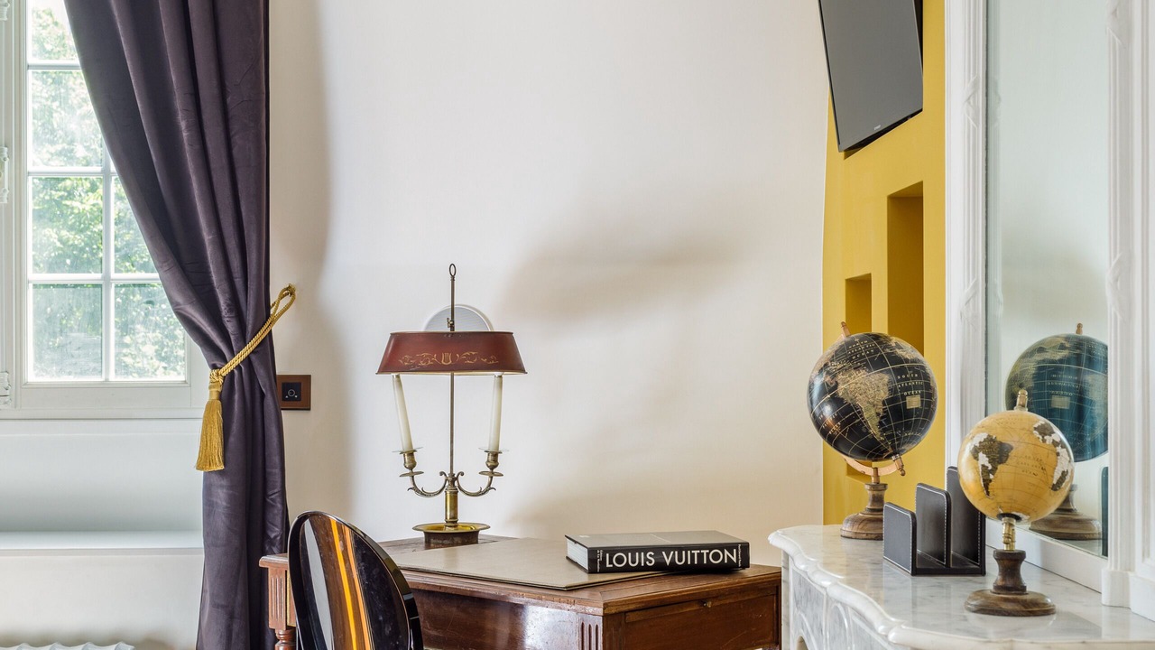 Photo of Bedroom in Asnieres-sur-Seine