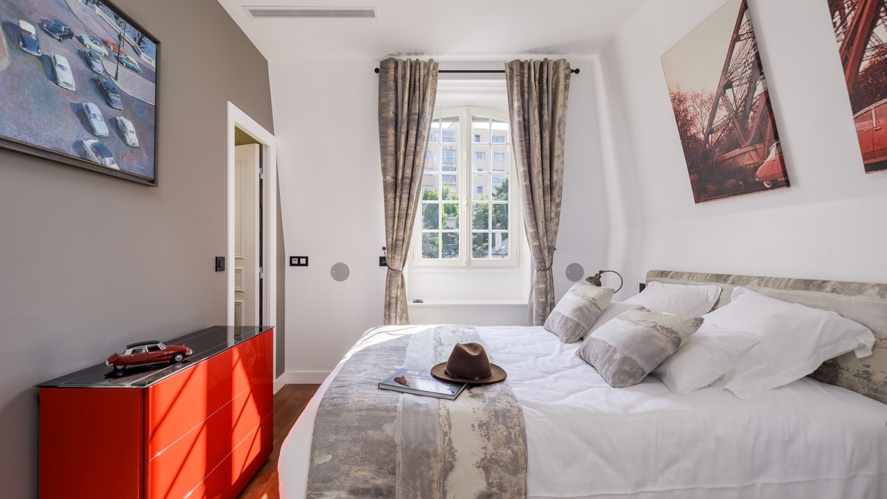 Photo of Bedroom in Asnieres-sur-Seine