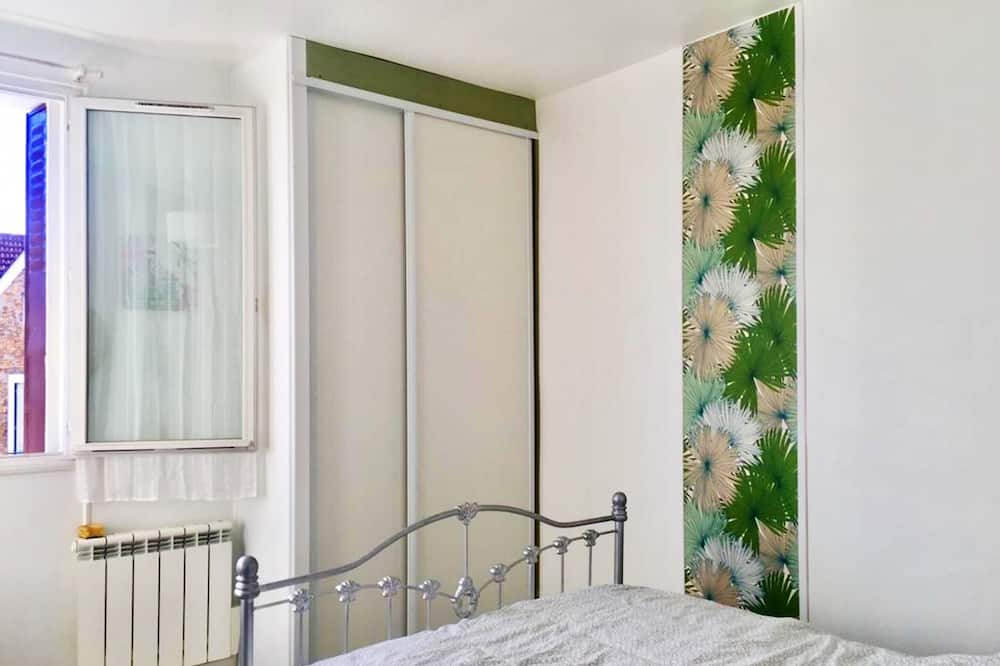 Photo of Bedroom in Rosny-sous-Bois