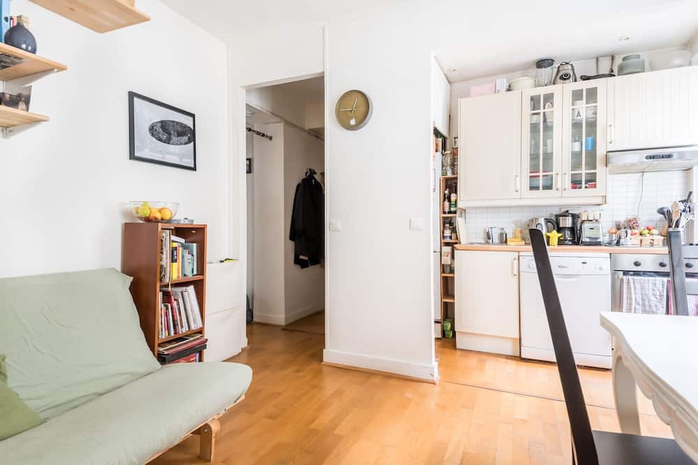 Photo of Livingroom in Quartier de la Folie-Mericourt