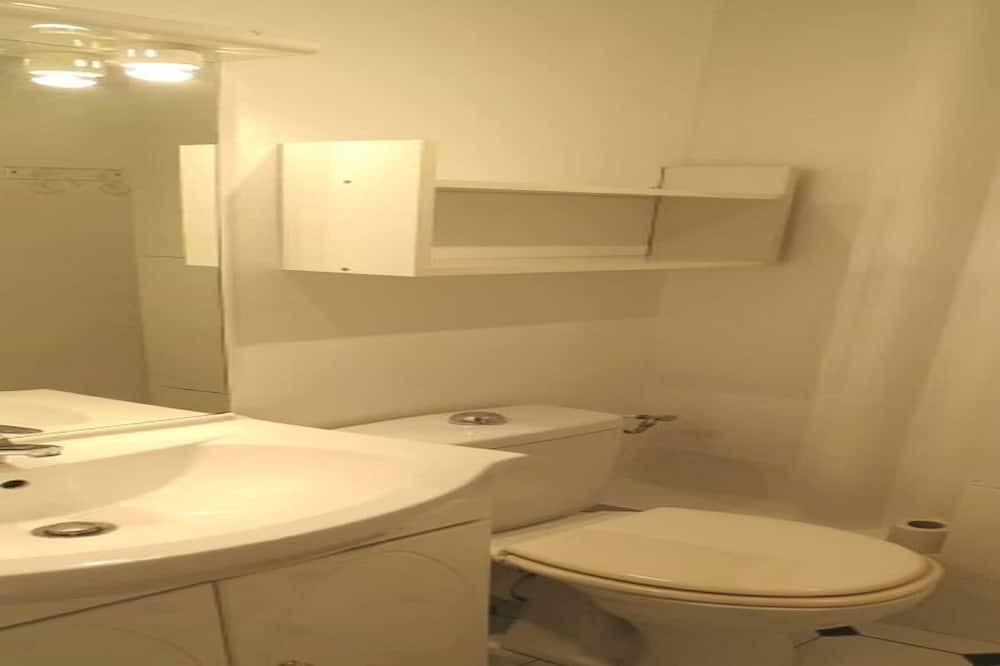 Photo of Bathroom in Grenelle