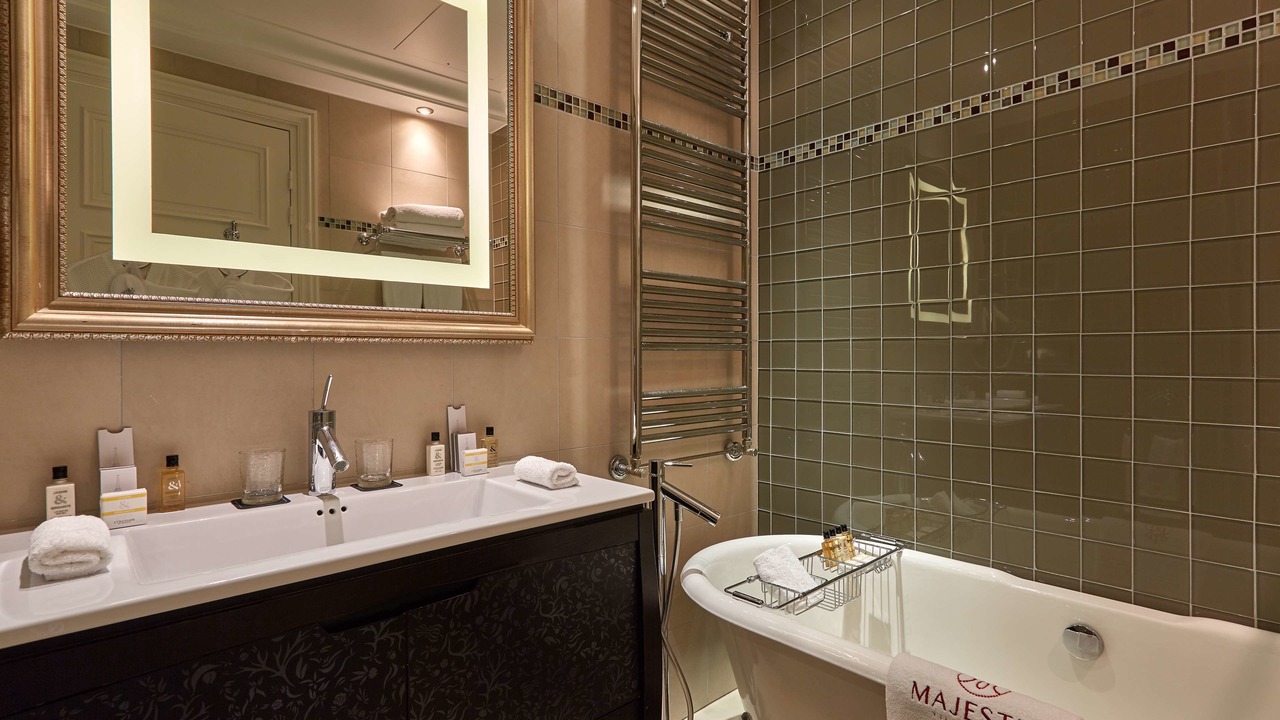 Photo of Bathroom in Chaillot