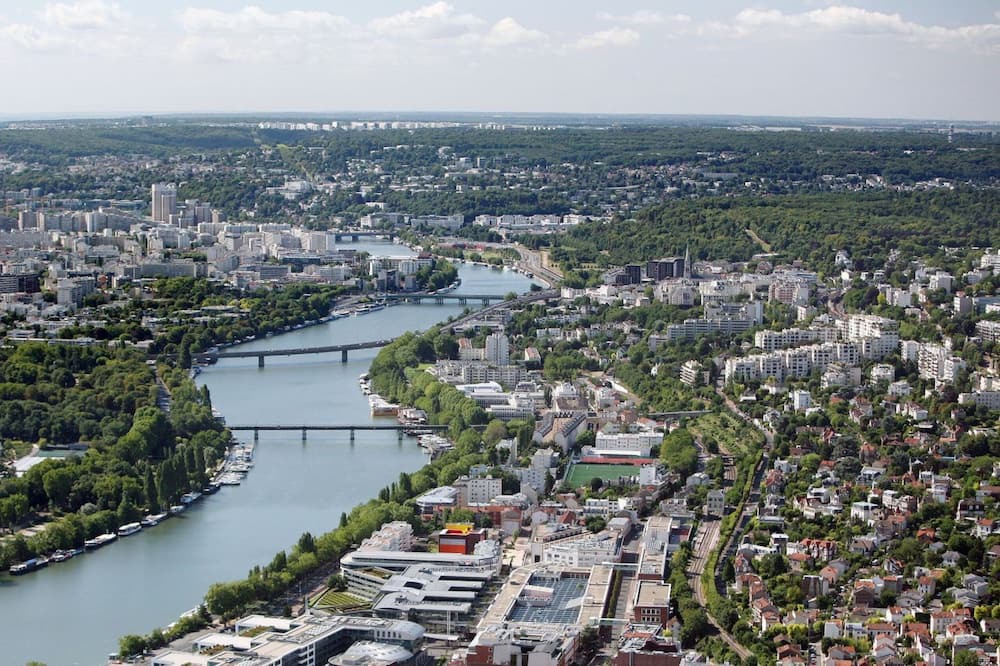 Photo of Outdoor in Suresnes