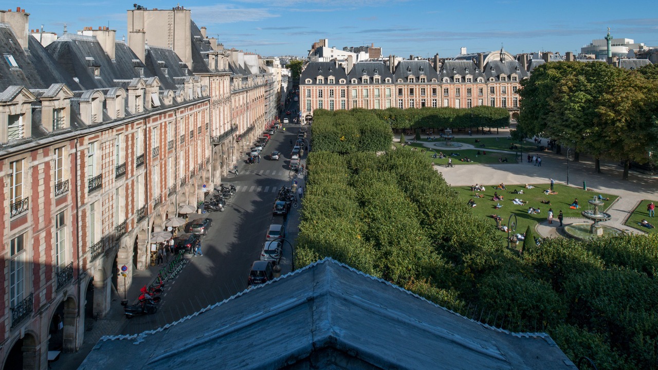 Photo of Others in Marais
