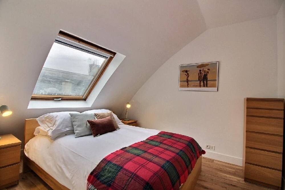 Photo of Bedroom in Faubourg-du-Roule