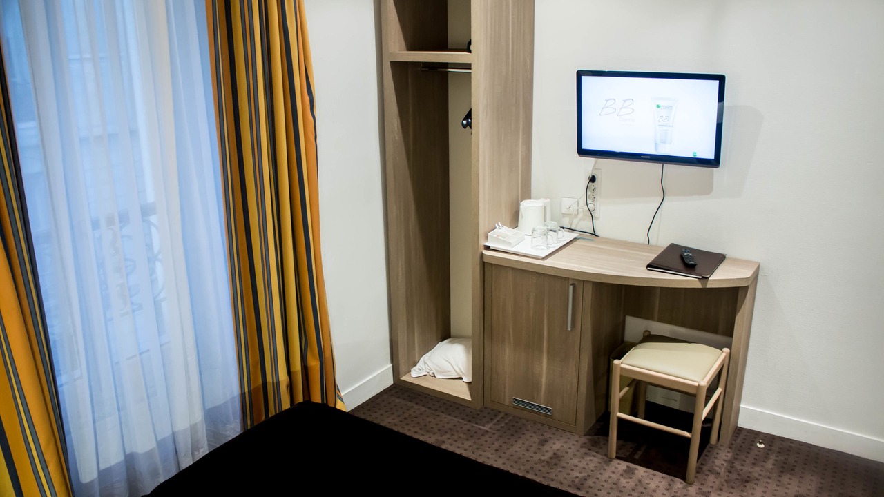 Photo of Bedroom in Montparnasse