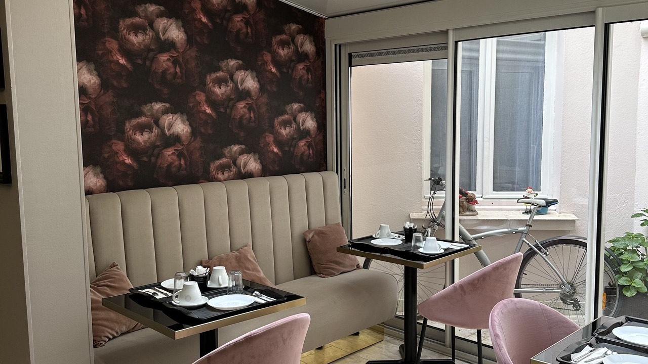 Photo of Others in Montparnasse