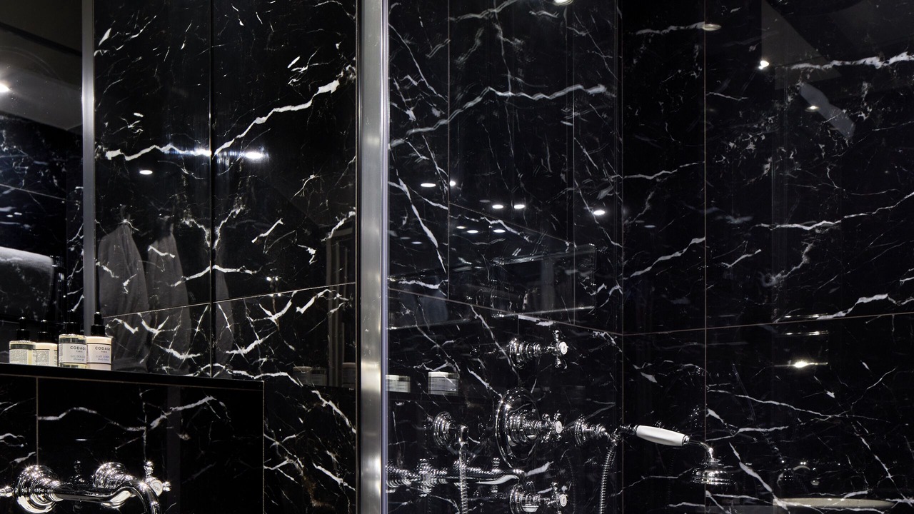Photo of Bathroom in 3rd Arrondissement