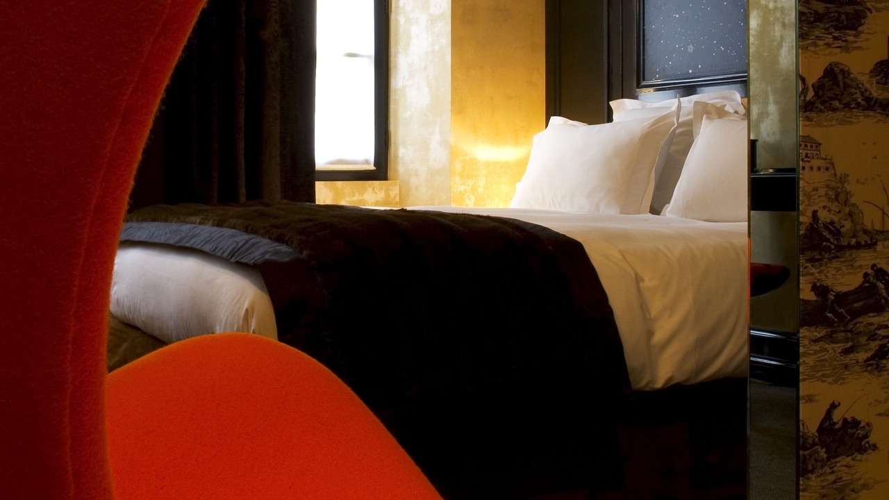 Photo of Bedroom in 3rd Arrondissement