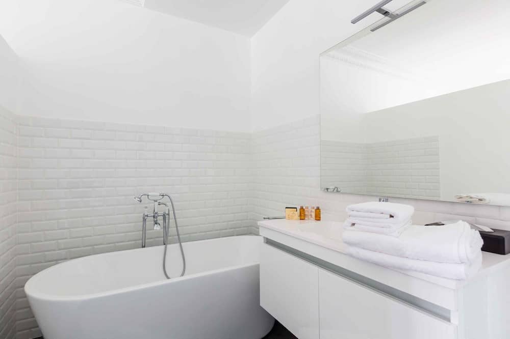 Photo of Bathroom in Passy