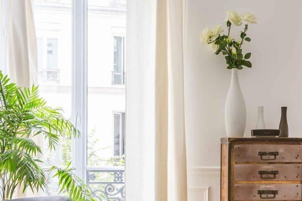 Photo of Livingroom in Passy