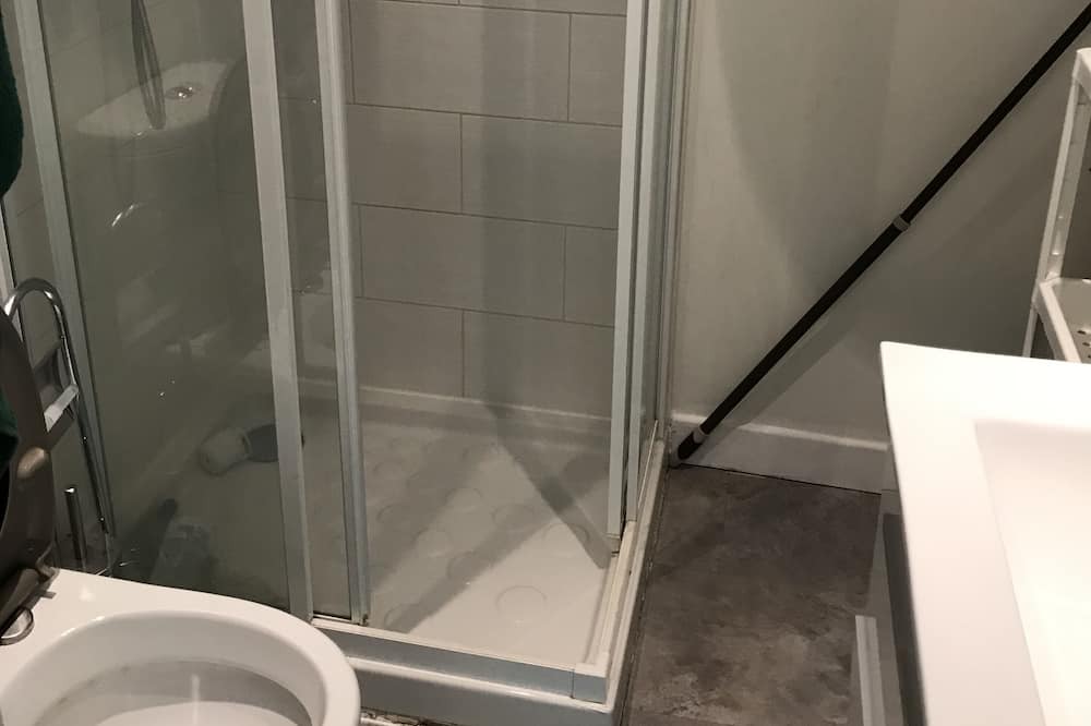 Photo of Bathroom in Quartier de la Roquette