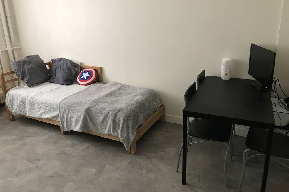 Photo of Bedroom in Quartier de la Roquette