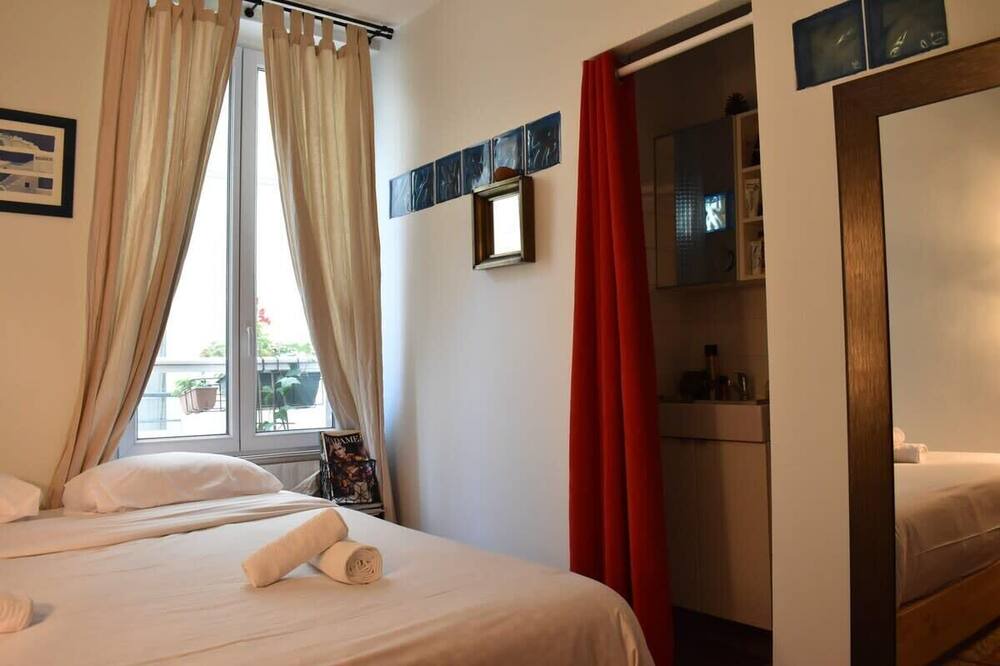 Photo of Bedroom in Quartier du Gros-Caillou