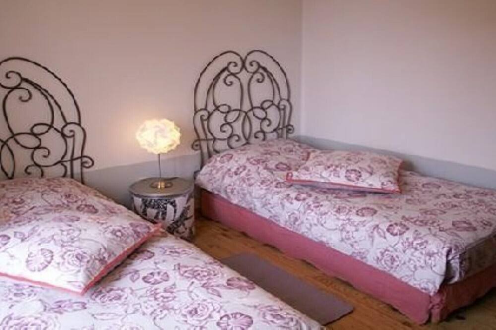 Photo of Bedroom in Quincy-Voisins