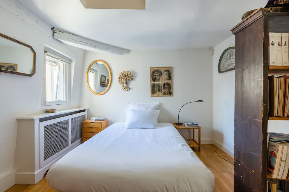 Photo of Bedroom in Paris City Center