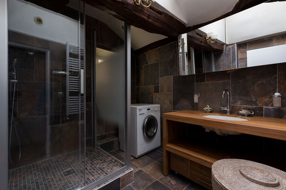 Photo of Bathroom in Paris City Center