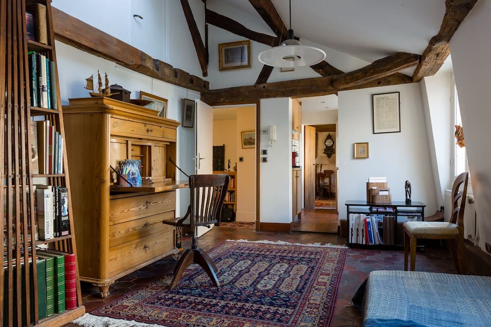 Photo of Livingroom in Paris City Center