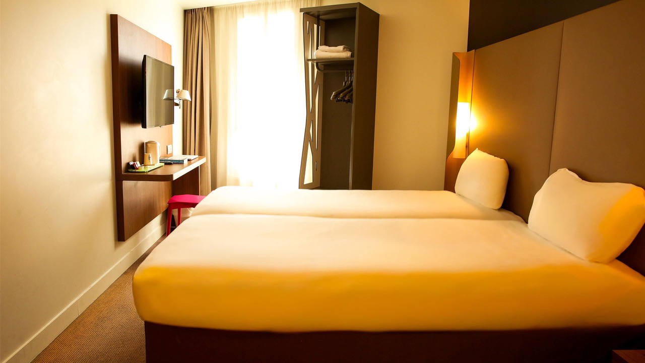 Photo of Bedroom in Clichy