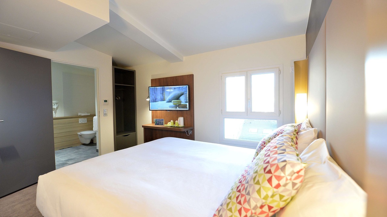 Photo of Bedroom in Clichy