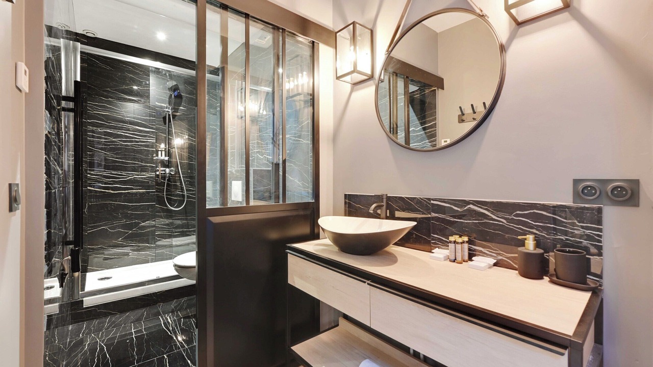Photo of Bathroom in 16th Arrondissement
