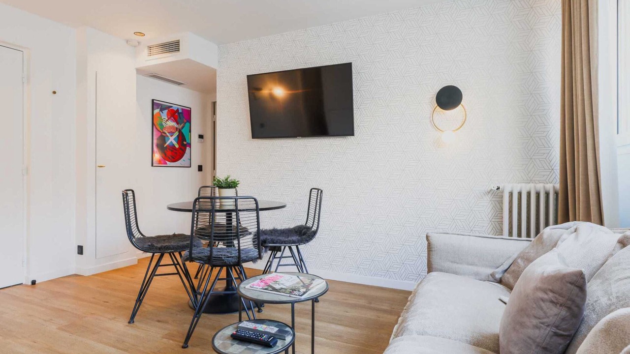 Photo of Bedroom in Combat