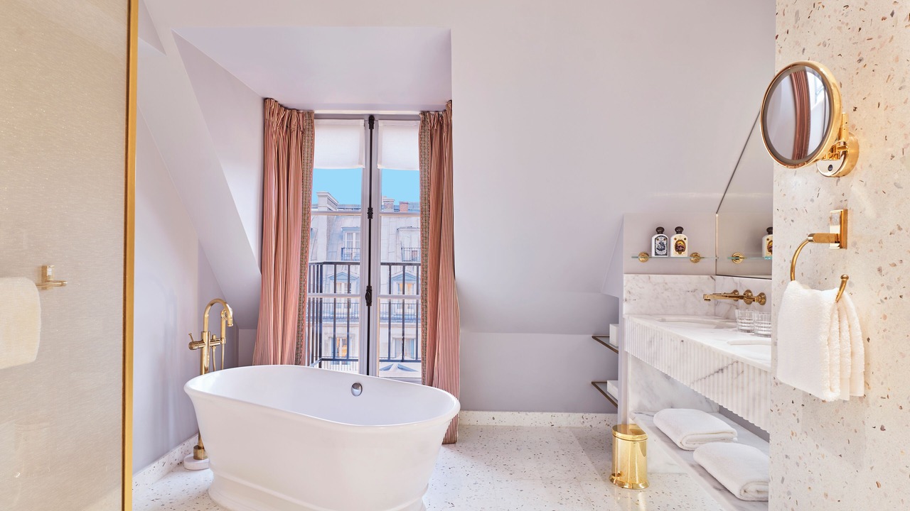 Photo of Bathroom in Quartier de la Place-Vendome