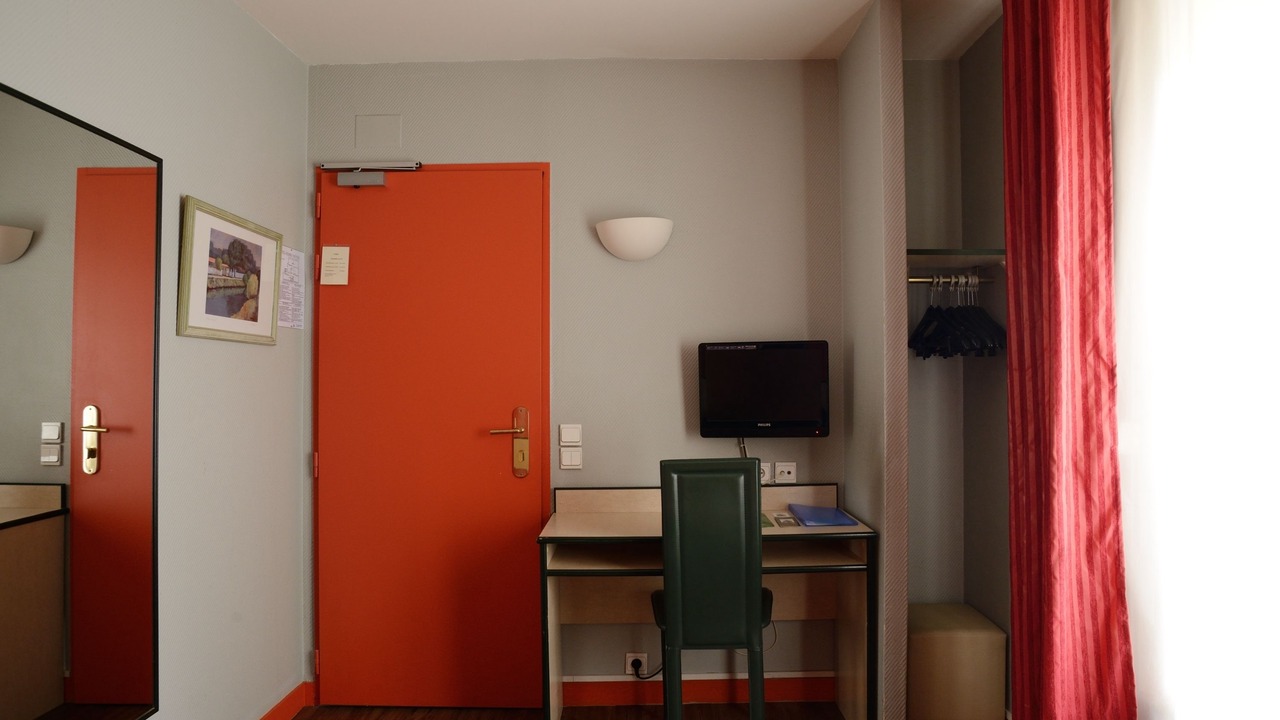 Photo of Bedroom in Val-de-Grace
