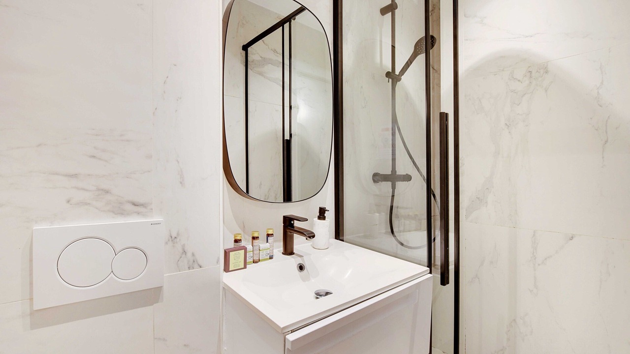 Photo of Bathroom in 12th Arrondissement